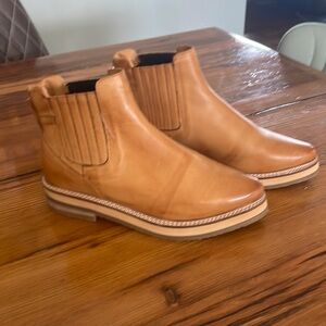 Roolee women’s ankle boots